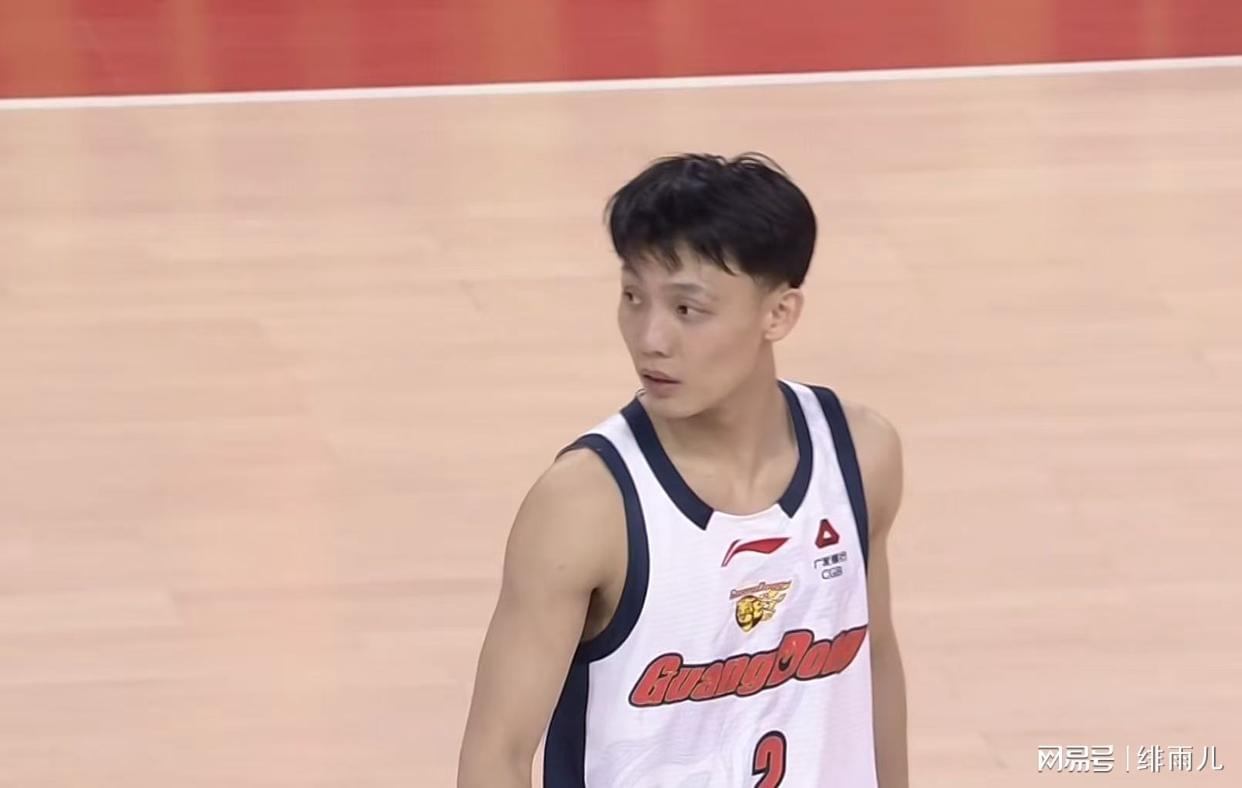 九游手游中心-终于来了！广东队迎来“新锋线王炸”，朱芳雨拒绝更换外援？